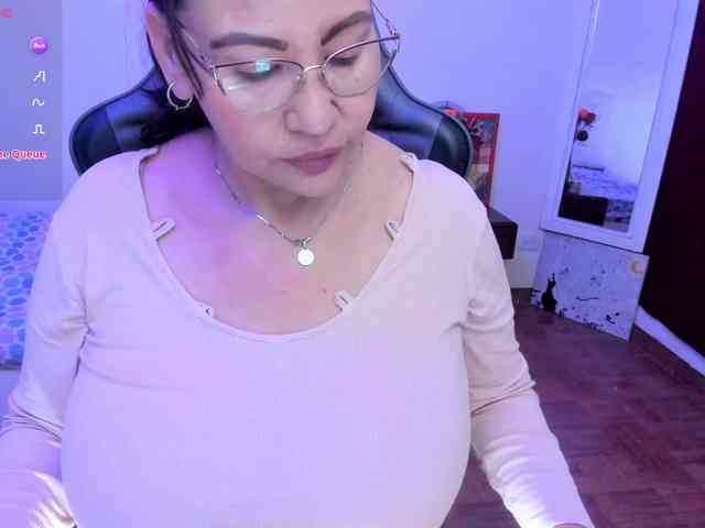 esmeraldamilf webcam