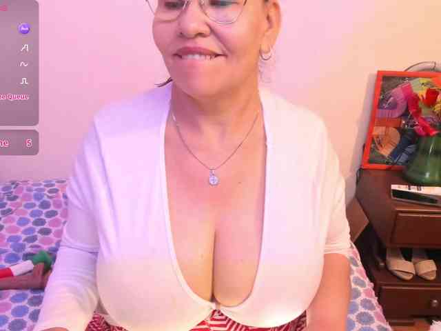 esmeraldamilf webcam