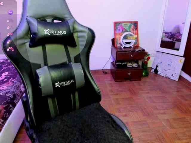 esmeraldamilf esmeraldamilf