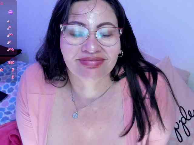 esmeraldamilf webcam