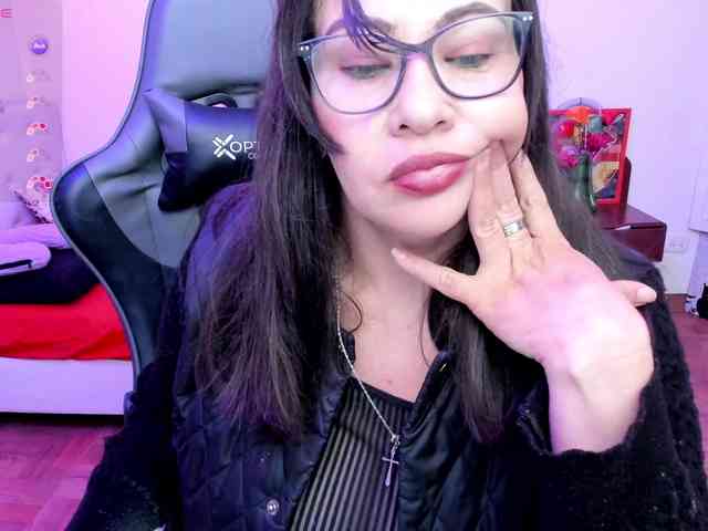 esmeraldamilf webcam