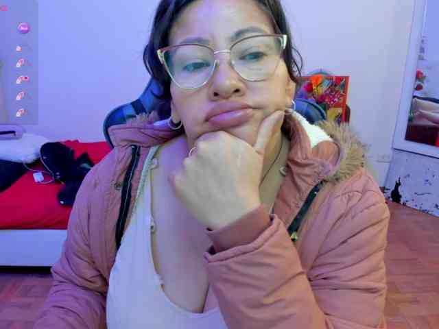 esmeraldamilf webcam