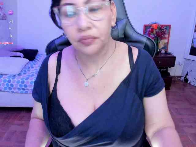 esmeraldamilf webcam