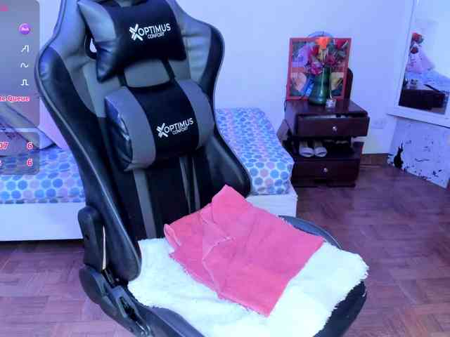 esmeraldamilf webcam