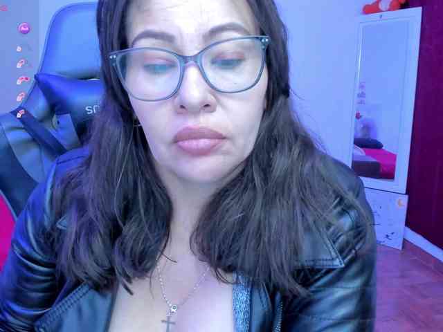 esmeraldamilf webcam