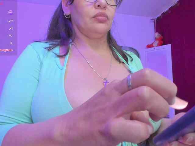 esmeraldamilf webcam