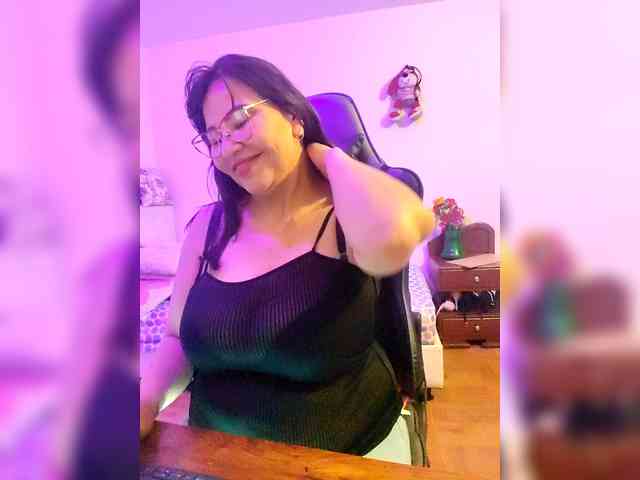 esmeraldamilf webcam