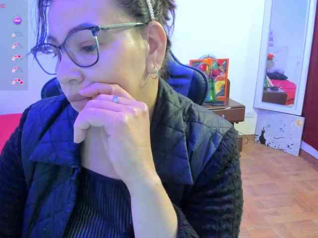 esmeraldamilf webcam