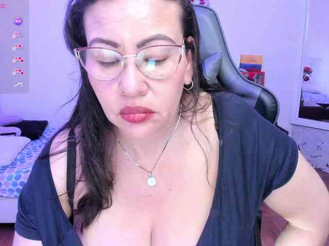 esmeraldamilf webcam
