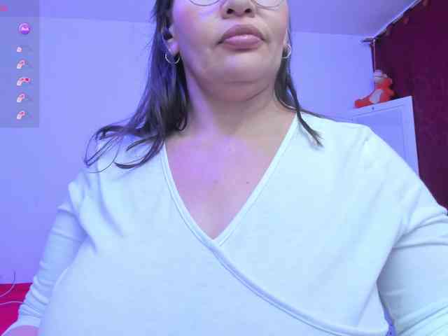 esmeraldamilf webcam