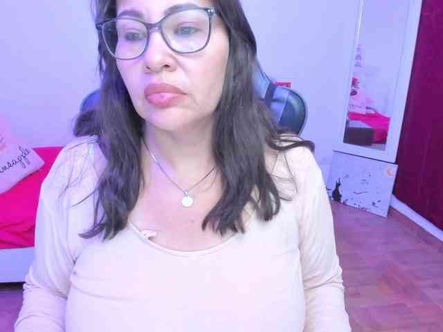 esmeraldamilf webcam