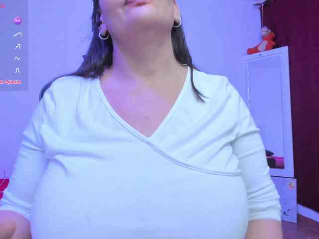 esmeraldamilf webcam