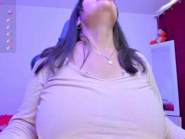 esmeraldamilf webcam
