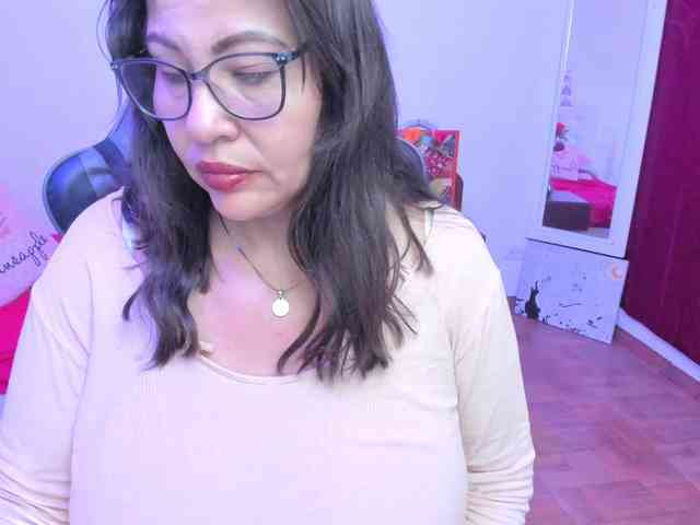 esmeraldamilf webcam