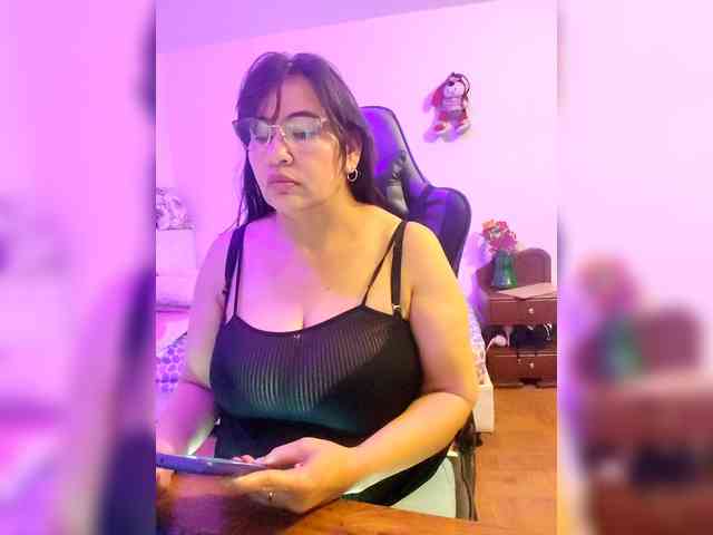 esmeraldamilf webcam