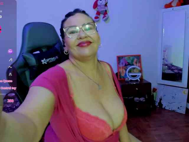 esmeraldamilf webcam