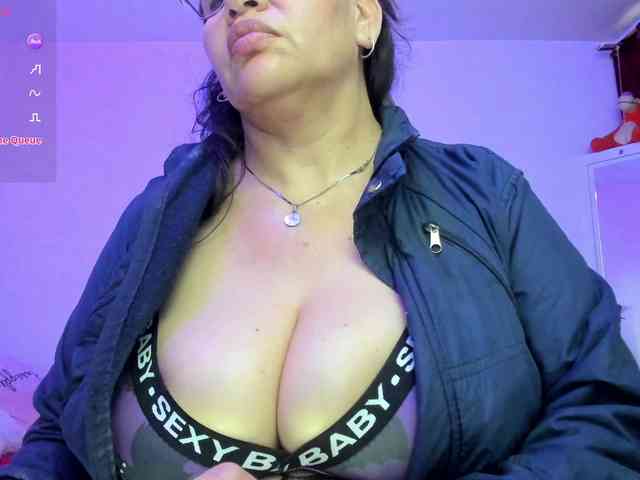 esmeraldamilf webcam