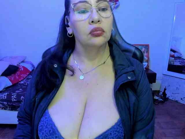 esmeraldamilf webcam
