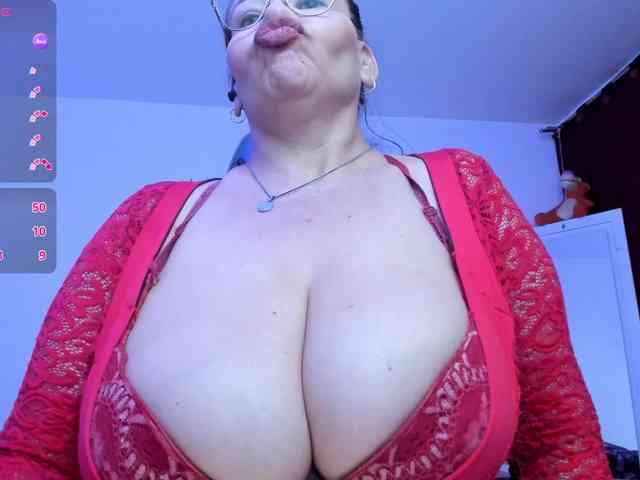 esmeraldamilf webcam