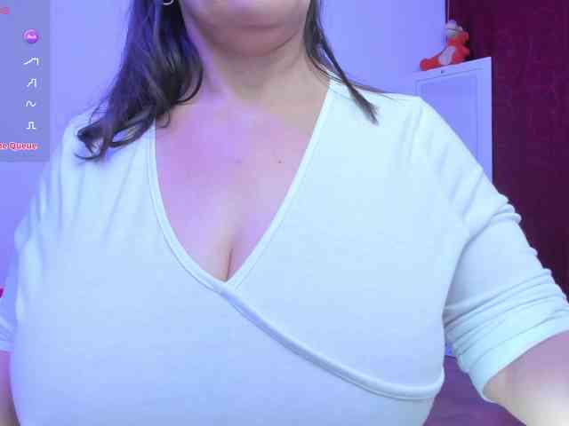 esmeraldamilf webcam