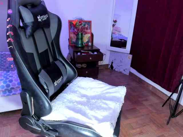 esmeraldamilf webcam