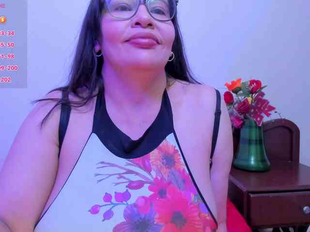 esmeraldamilf webcam