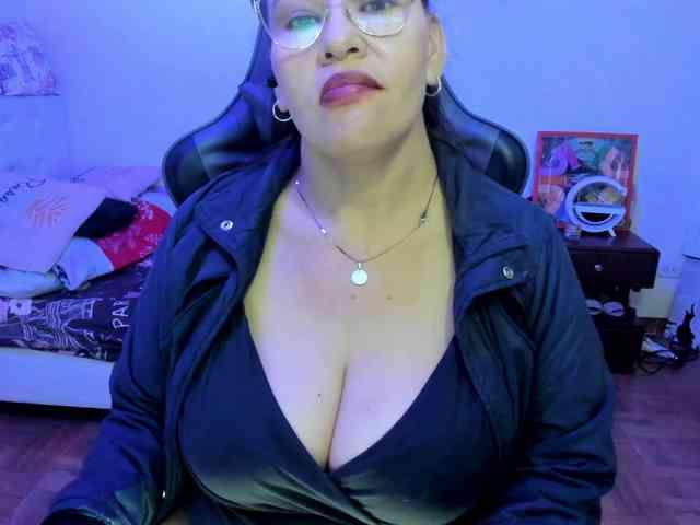esmeraldamilf webcam