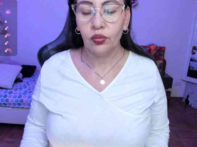 esmeraldamilf webcam