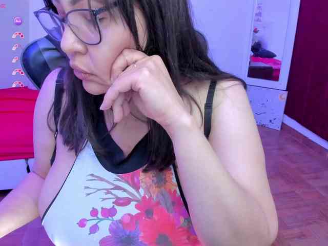 esmeraldamilf webcam