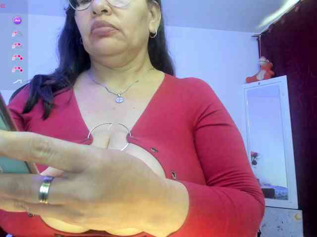 esmeraldamilf webcam
