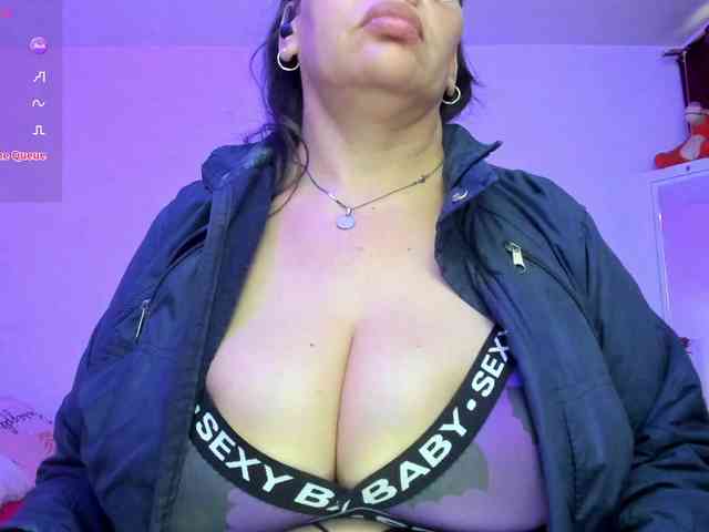 esmeraldamilf webcam