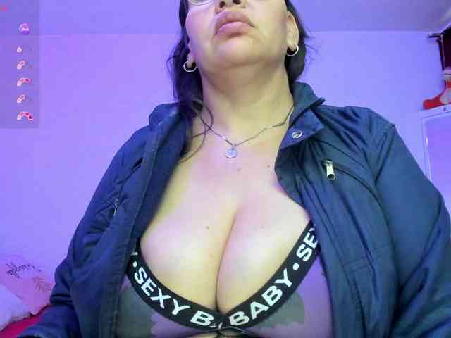 esmeraldamilf webcam