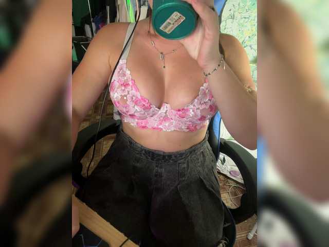 daddySgirl9 live cam on BongaCams