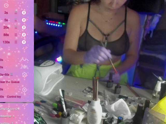 daddySgirl9 live cam on BongaCams