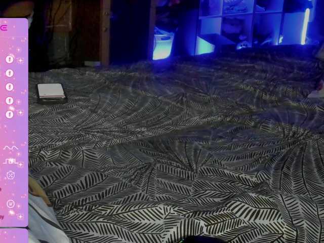 daddySgirl9 live cam on BongaCams