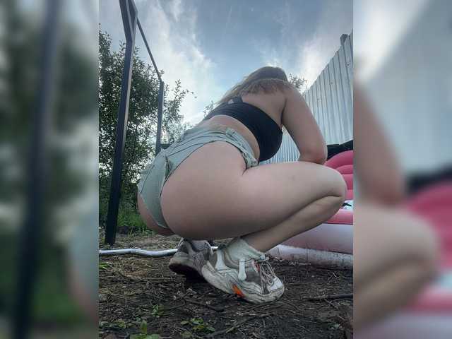 daddySgirl9 live webcam show