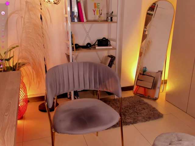 love-melody live cam on BongaCams