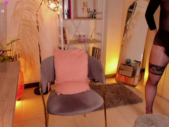 love-melody live cam on BongaCams