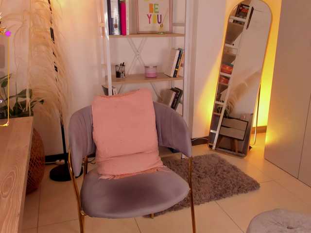 love-melody live cam on BongaCams