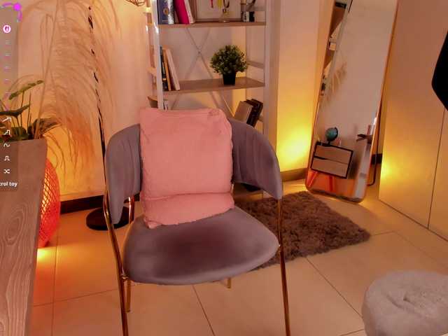 love-melody live cam on BongaCams