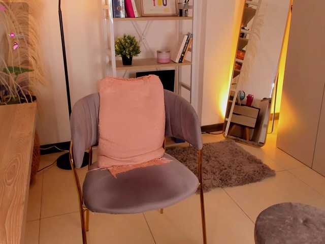 love-melody live cam on BongaCams