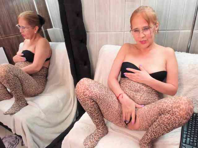 mature-sexx webcam