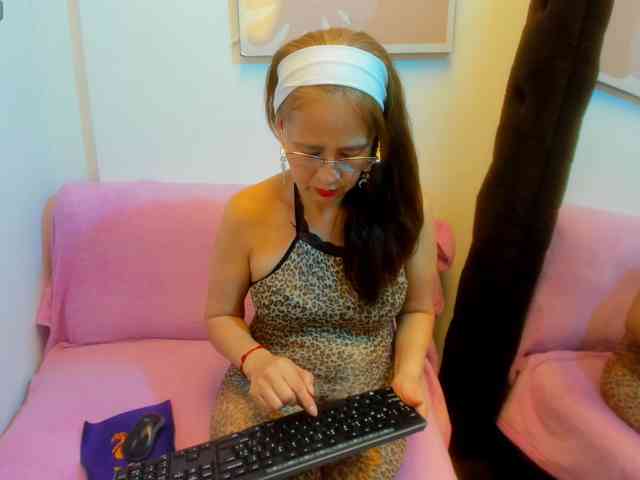 mature-sexx mature-sexx