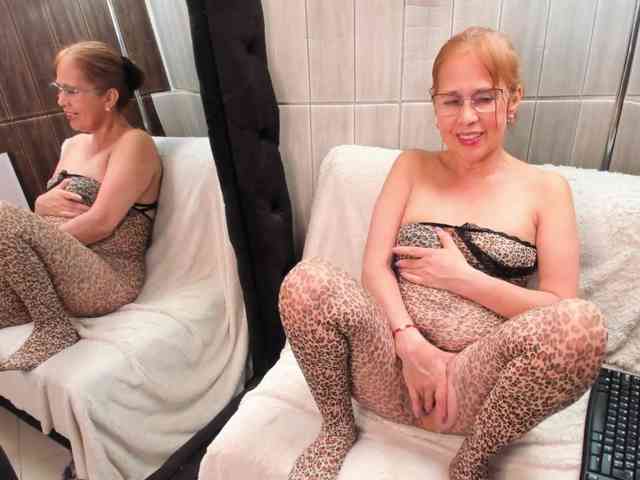 mature-sexx webcam