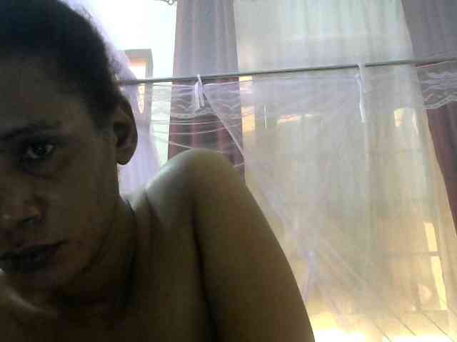 SlimBlackBitch webcam