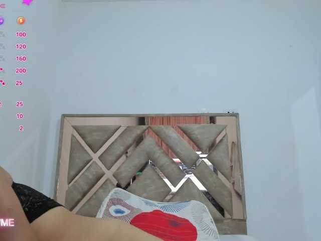 CuteLatinax live cam on BongaCams