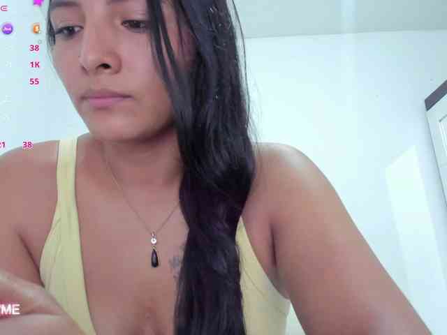 CuteLatinax webcam