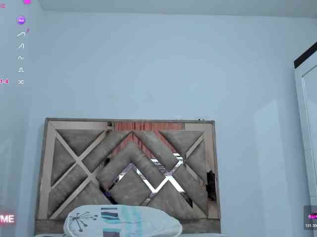 CuteLatinax webcam