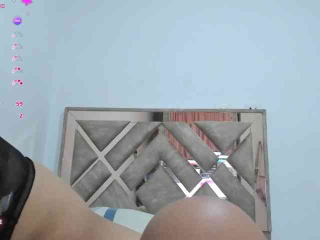 CuteLatinax webcam