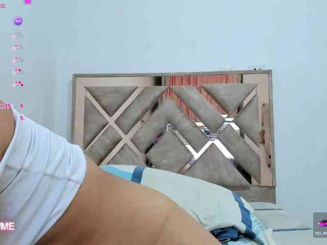 CuteLatinax webcam